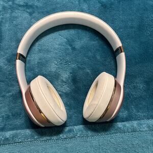 Beats by Dr. Dre Beats Solo3 Solo 3 Wireless On-Ear Pink - Headphones